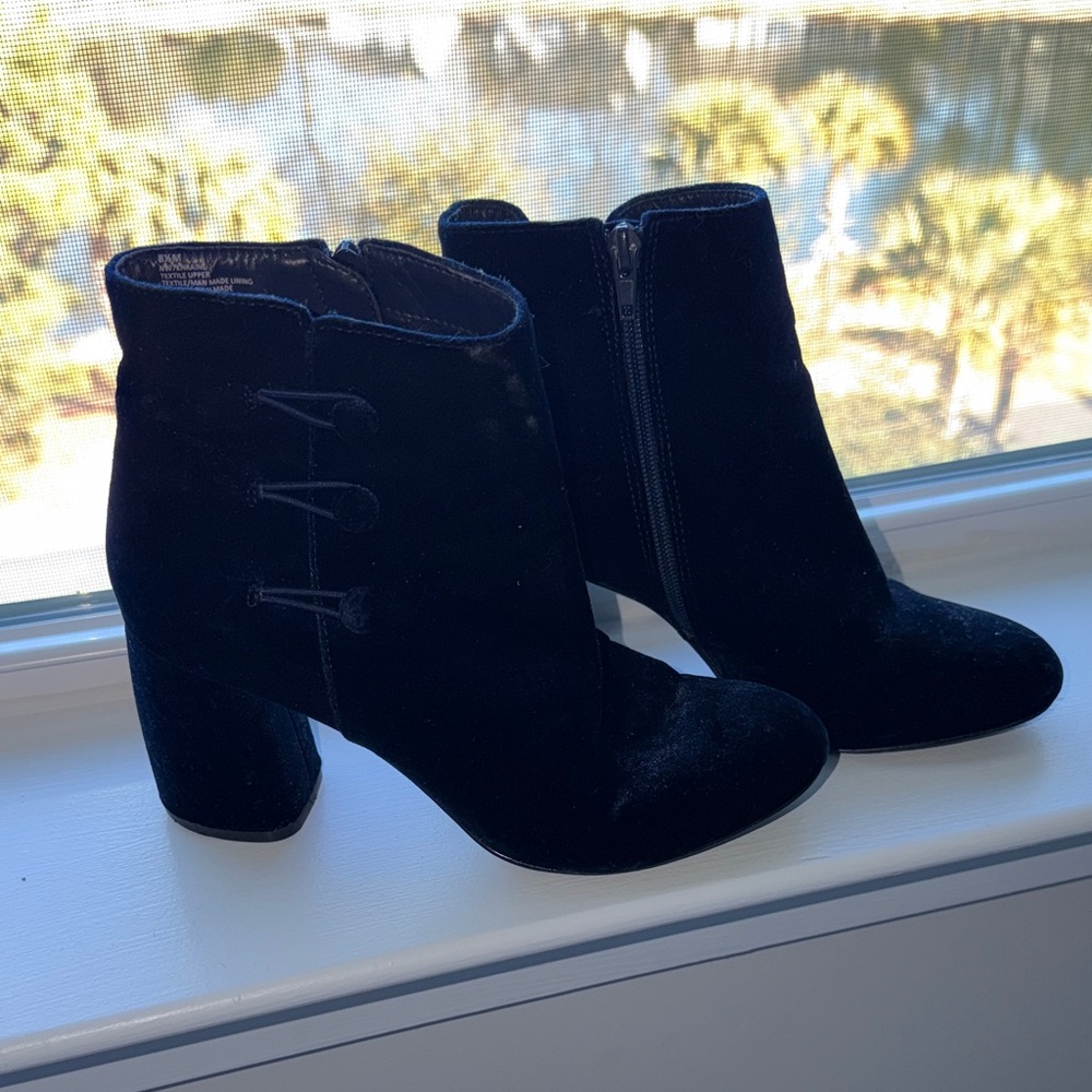 Nine West Navy Blue suede Ankle Booties
